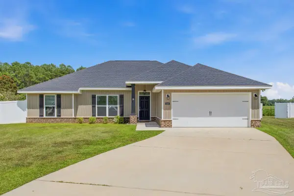 215 Saint Stephens Ct, Atmore, AL 36502