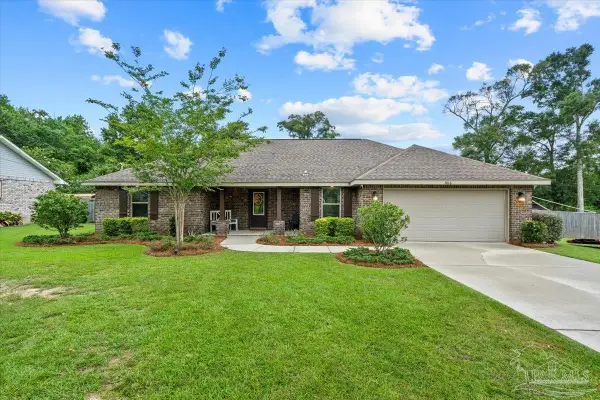 1016 Rachel Cir, Cantonment, FL 32533