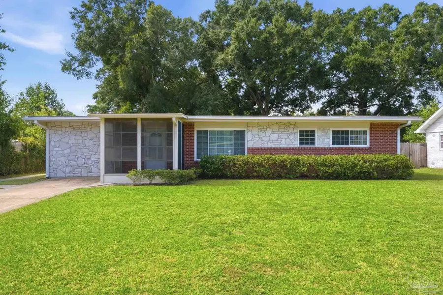 6517 Robin Ave, Milton, FL 32570 - #2