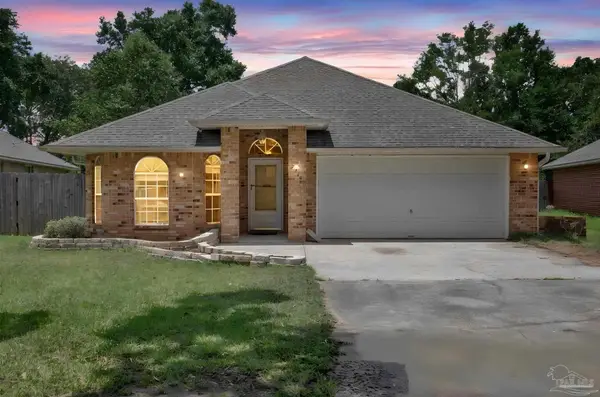 3918 Sunny Manor Cr, Milton, FL 32583