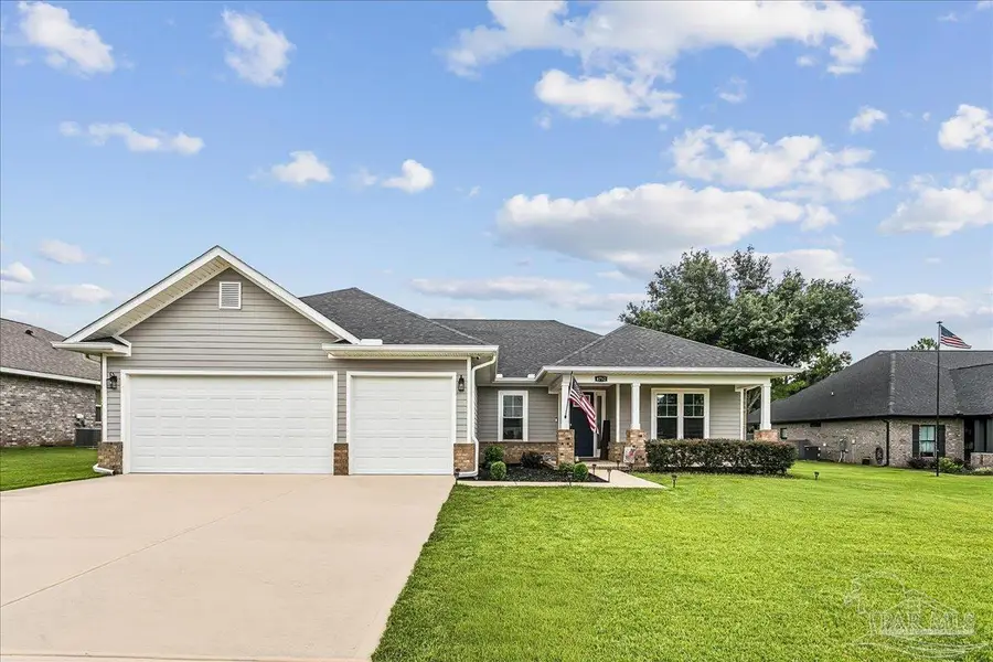 4752 Red Oak Dr, Milton, FL 32583 - #2