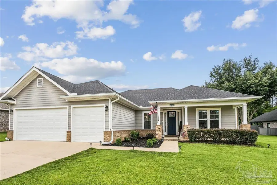 4752 Red Oak Dr, Milton, FL 32583 - #3