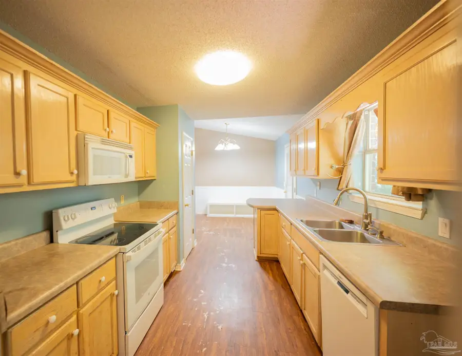 7472 Johnson Rd, Milton, FL 32583 - #3