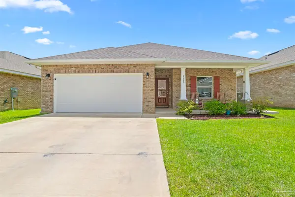 2680 Avalon St, Cantonment, FL 32533