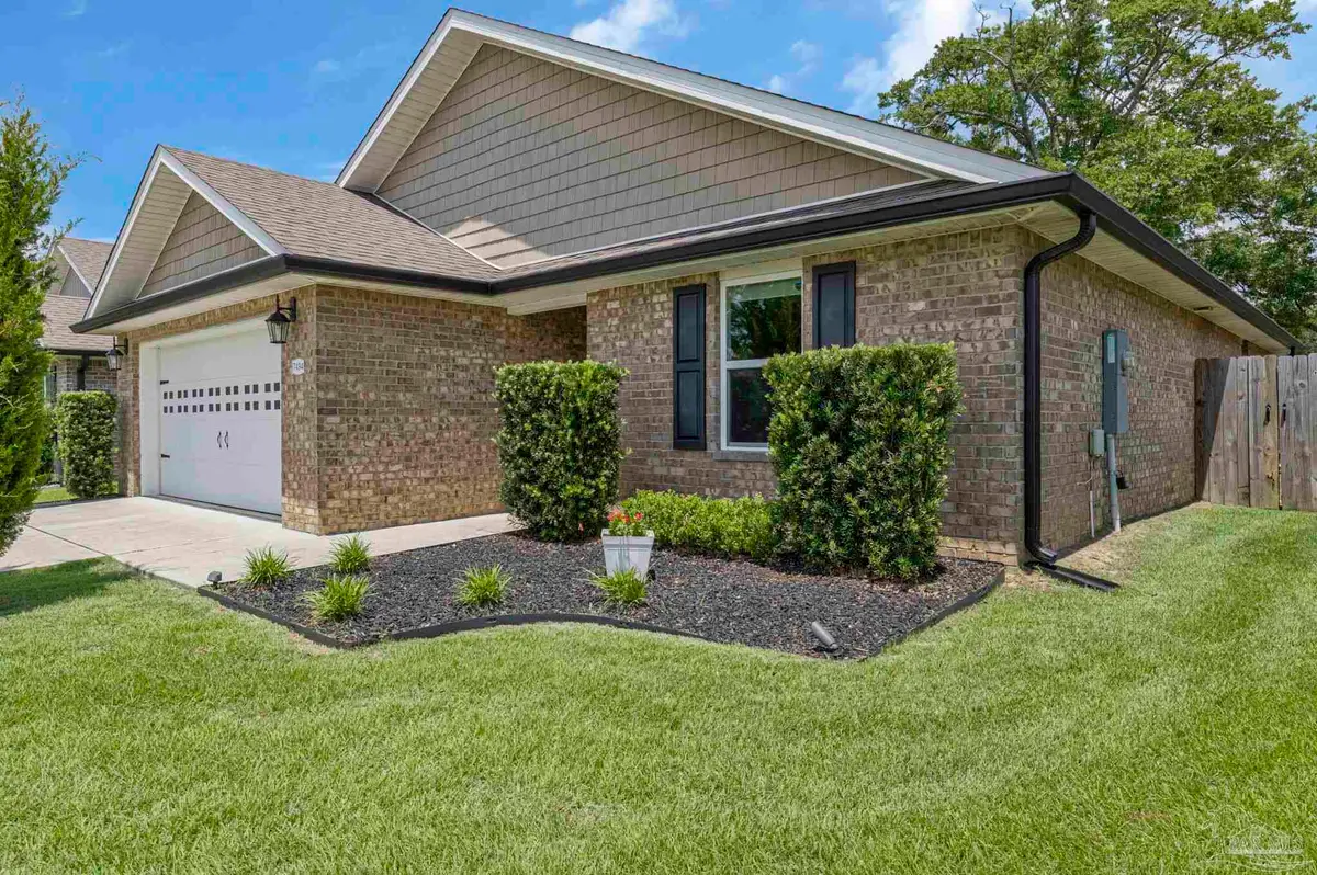 7494 Oak Lake Blvd, Pensacola, FL 32526 - #1