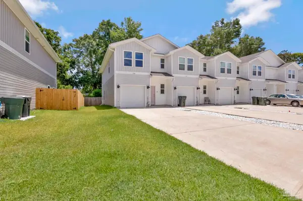 7150 Village Ln, Pensacola, FL 32504