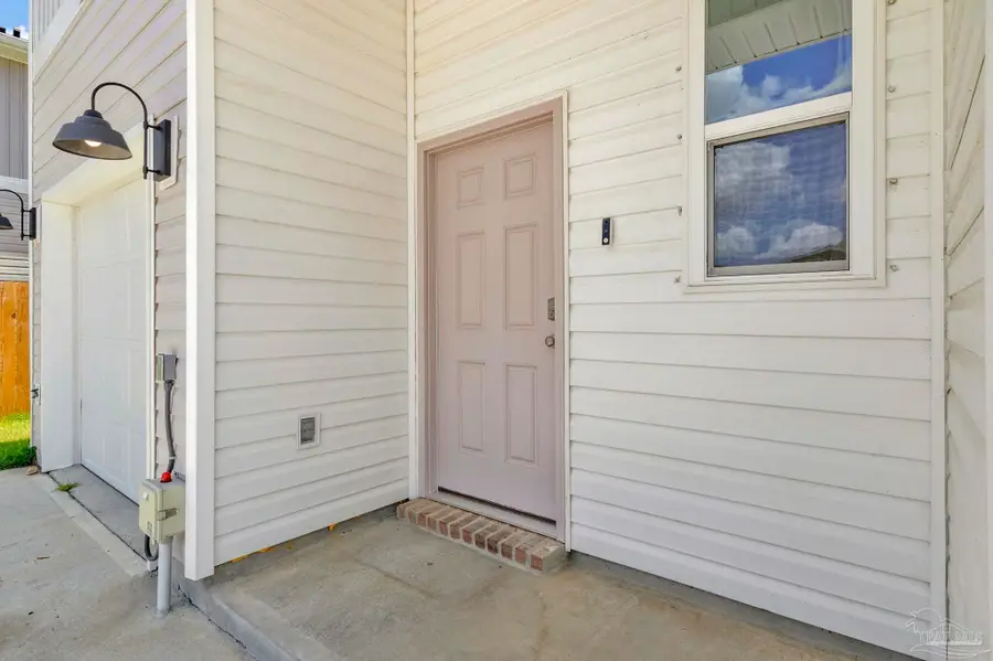 7150 Village Ln, Pensacola, FL 32504 - #2