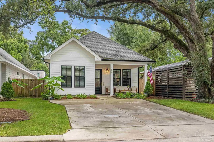 1608 E Hernandez St, Pensacola, FL 32503 - #2