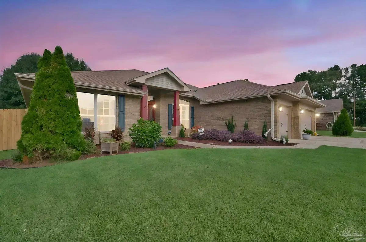 6185 Autumn Pines Cir, Pace, FL 32571 - #1
