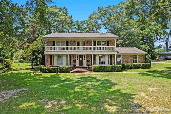 14375 Oak Knoll Ln, Bay Minette, AL 36507