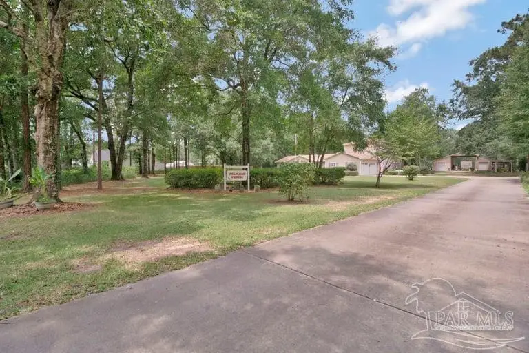 6242 Foxglove Rd, Milton, FL 32570 - #3