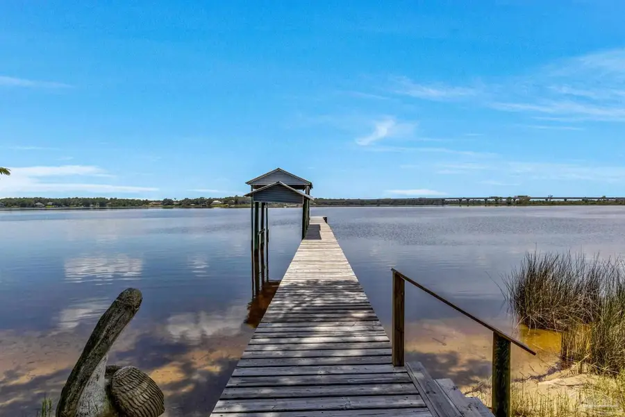7631 Petersen Pt Rd, Milton, FL 32583 - #2