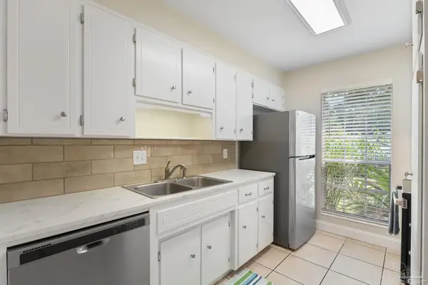 8101 Tippin Ave #F, Pensacola, FL 32514