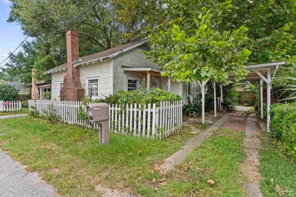7 Broadmoor Ln #2, Pensacola, FL 32507