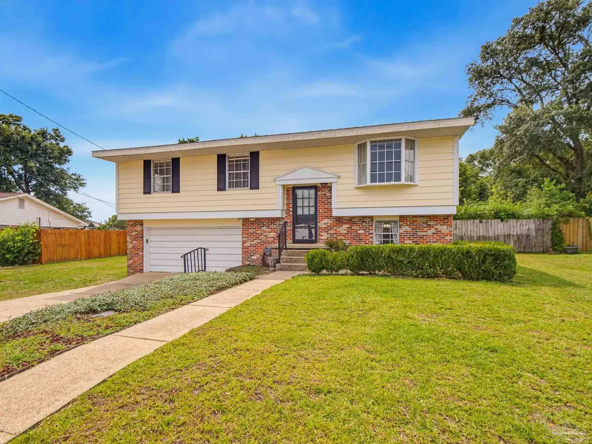 5479 Westwood Dr, Milton, FL 32570 - #1