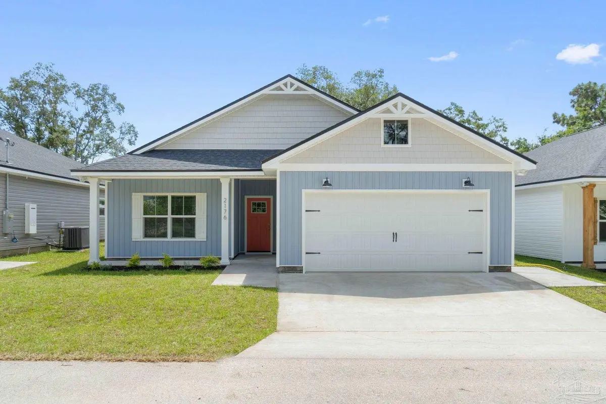 8318 Vickie St, Pensacola, FL 32514 - #1
