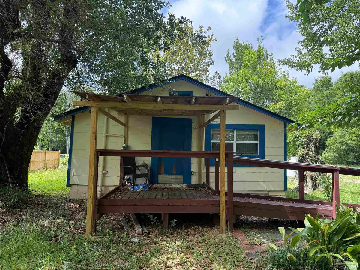 3405 W Fisher St, Pensacola, FL 32505 - #1