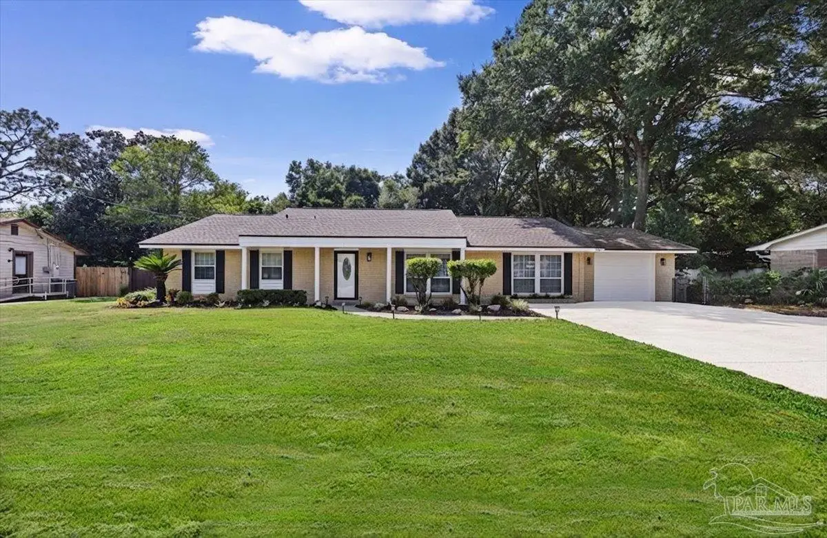 5431 Tomlinson Dr, Pensacola, FL 32526 - #1