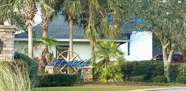 4921 Leeward Dr, Pensacola, FL 32507