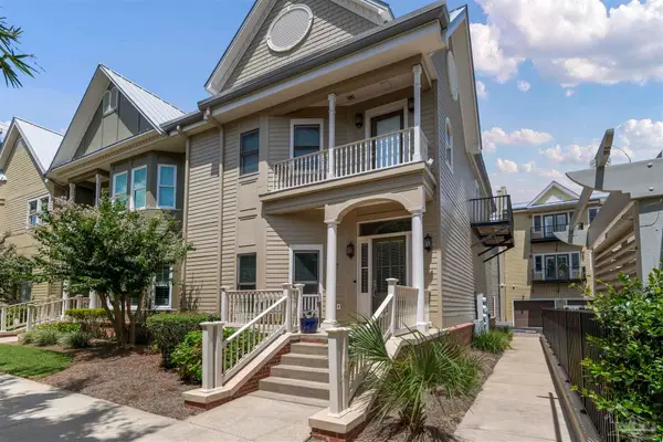 207 W Jackson St #11, Pensacola, FL 32501