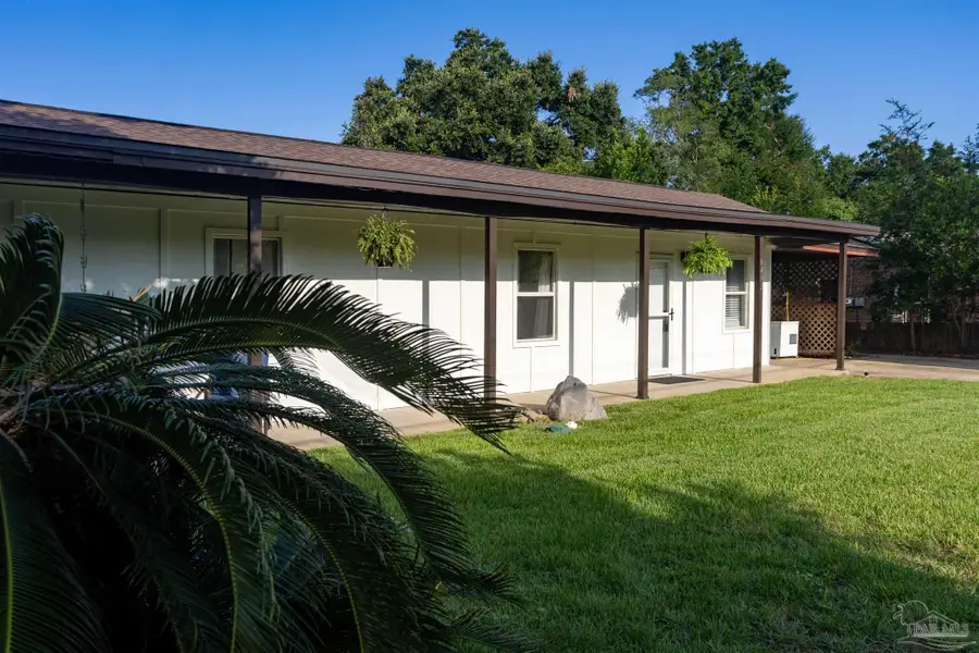 6402 Beauclair Dr, Pensacola, FL 32504 - #2