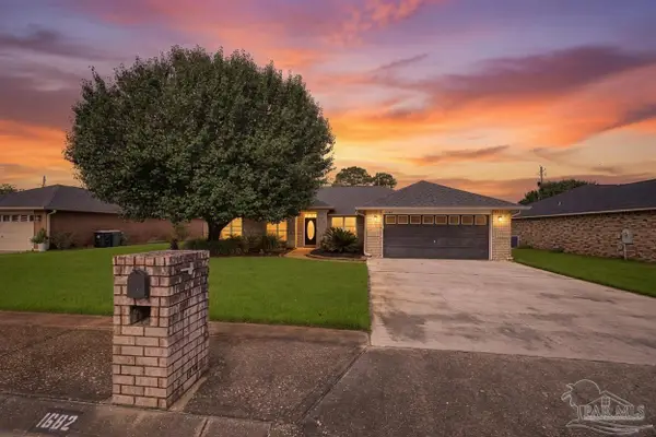 1682 Beachside Dr, Pensacola, FL 32506