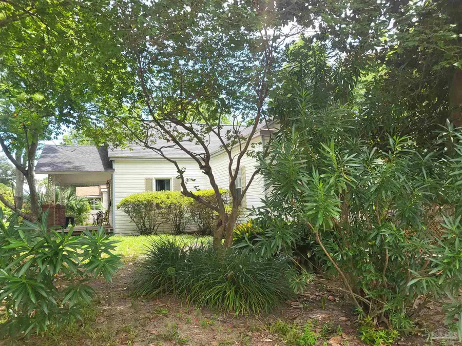 1301/1305 E La Rua St, Pensacola, FL 32501 - #2