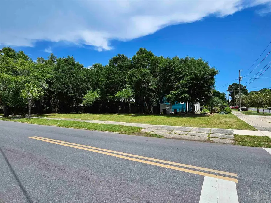 202 N G St, Pensacola, FL 32502 - #3