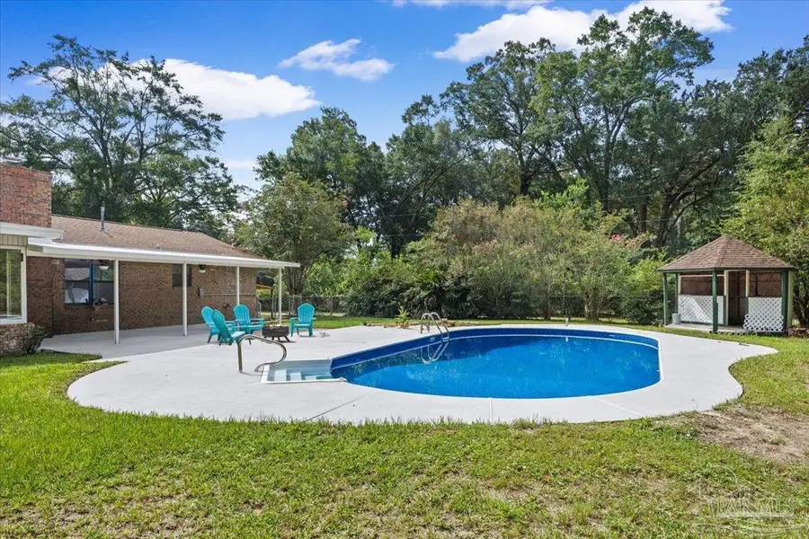 4301 Pace Ln, Milton, FL 32571 - #2
