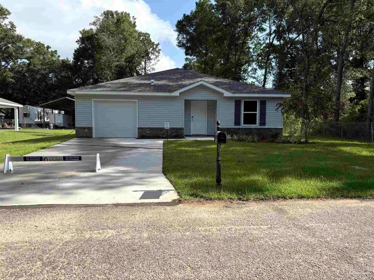5709 Meadow Rd, Milton, FL 32583 - #1