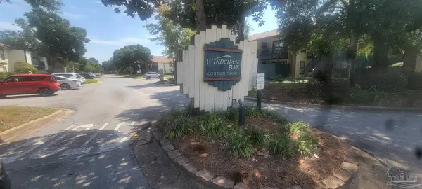 2299 Scenic Hwy #J5, Pensacola, FL 32503
