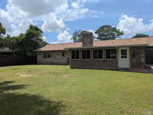 8224 Monticello Dr, Pensacola, FL 32514