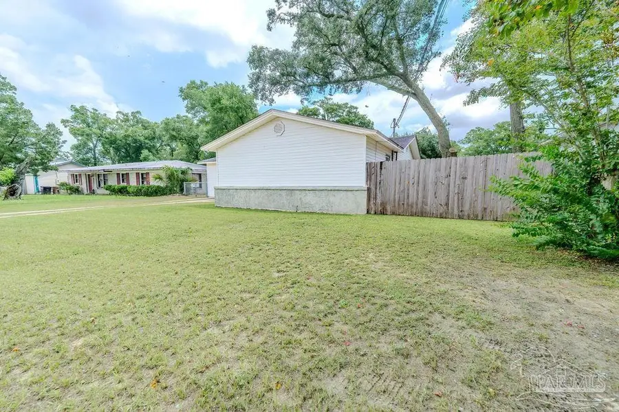 220 N Stillman St, Pensacola, FL 32505 - #2