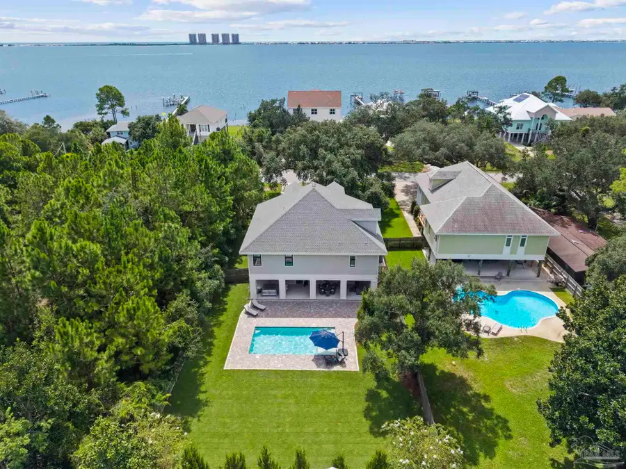 3224 Bay St, Gulf Breeze, FL 32563 - #2