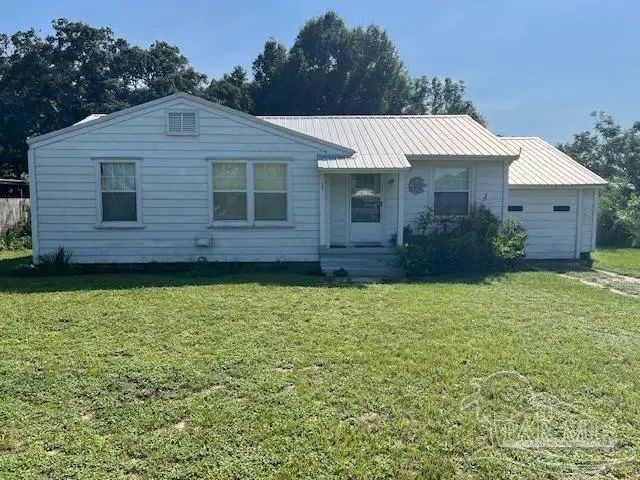 301 Lakewood Rd, Pensacola, FL 32507 - #1