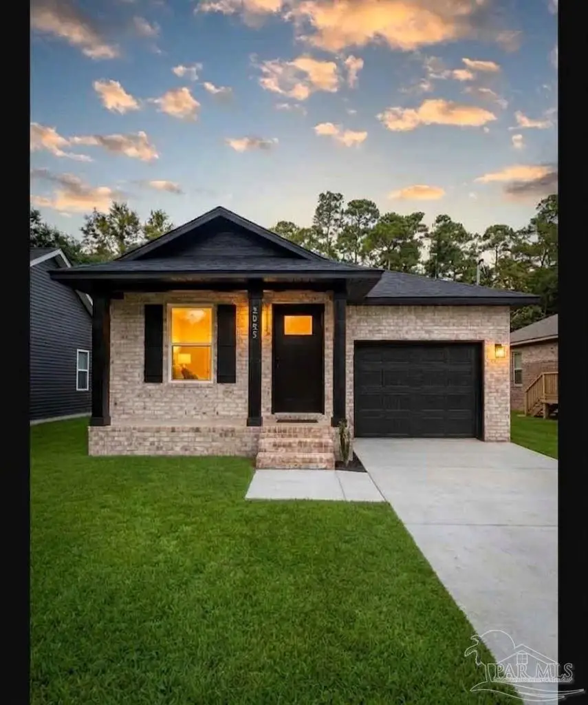 3053 N 15th Ave, Milton, FL 32571 - #1