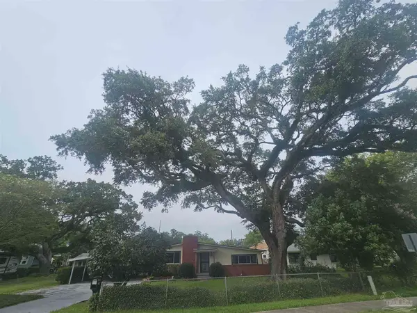 506 E Sunset Ave, Pensacola, FL 32507