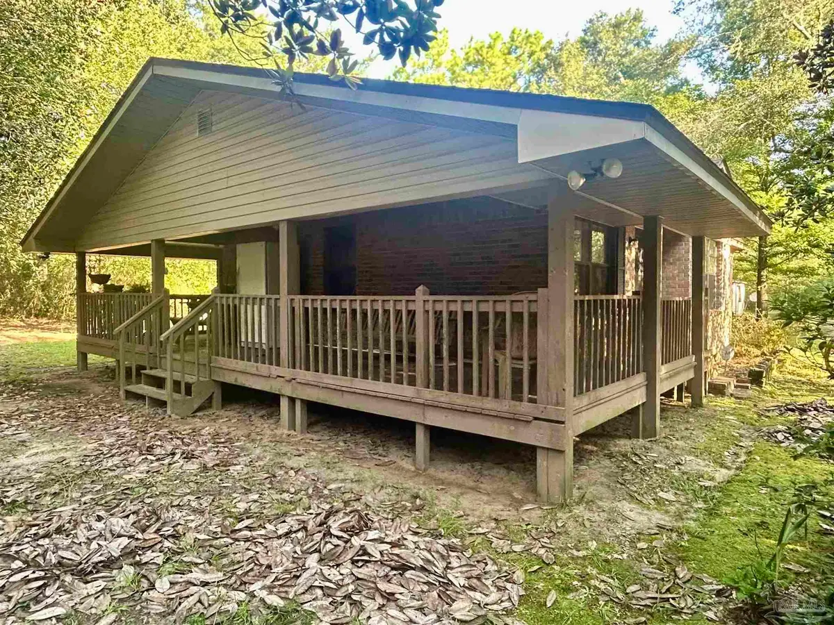 10100 Pond Rd, Milton, FL 32583 - #1