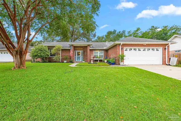 6330 Summer Lakes Ct, Pensacola, FL 32504