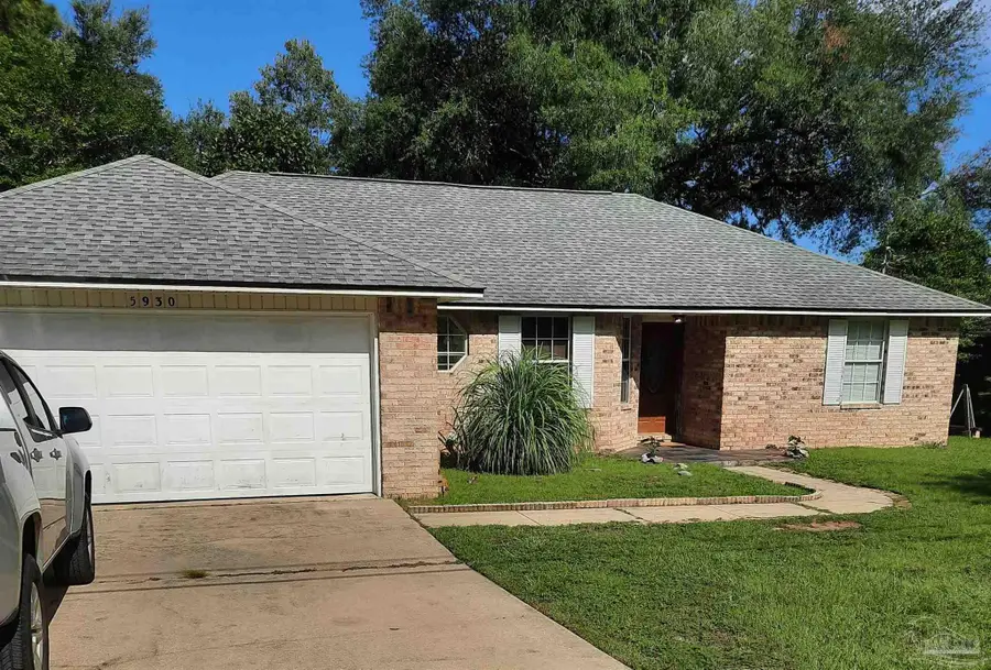 5930 Herlong Dr, Milton, FL 32570 - #2