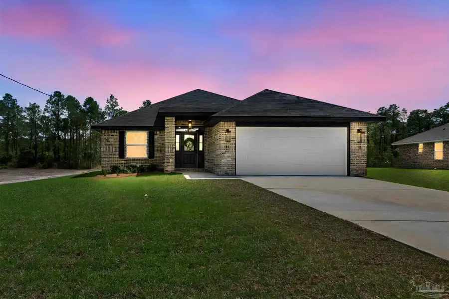 7961 Twin Lake Dr, Milton, FL 32583 - #2