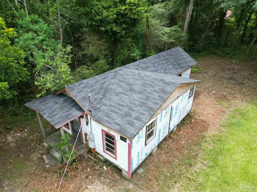 156 4th St, Atmore, AL 36502 - #2