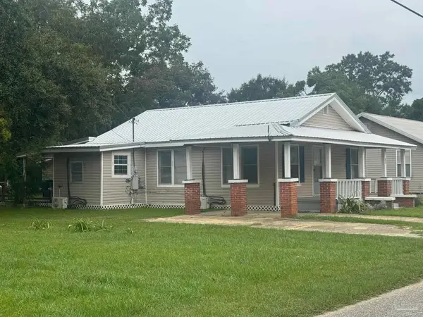 233 Wilson Ave, Atmore, AL 36502