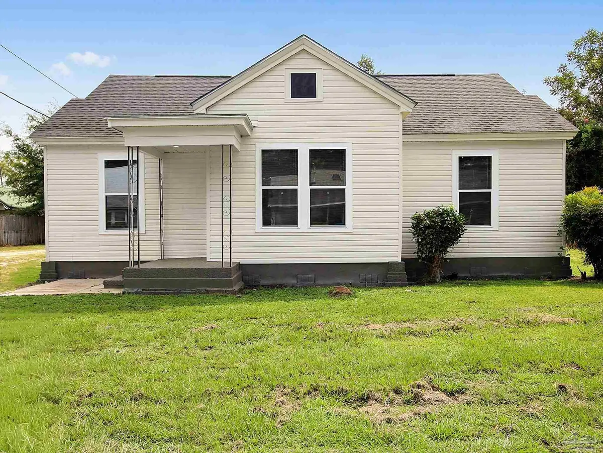 103 Forest Ave, Atmore, AL 36502 - #1