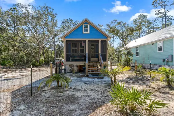 30794 Pine St, Perdido Beach, AL 36530
