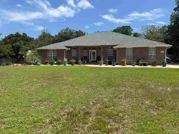 7220 Thor Ln, Pensacola, FL 32526