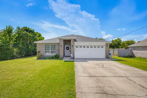 1465 Joseph Cir, Gulf Breeze, FL 32563
