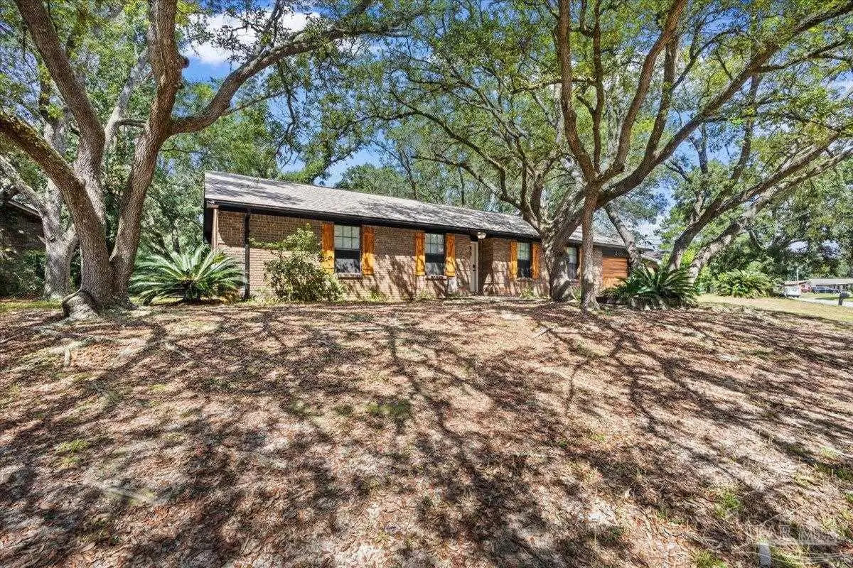 8191 Sedgefield Dr, Pensacola, FL 32507 - #1