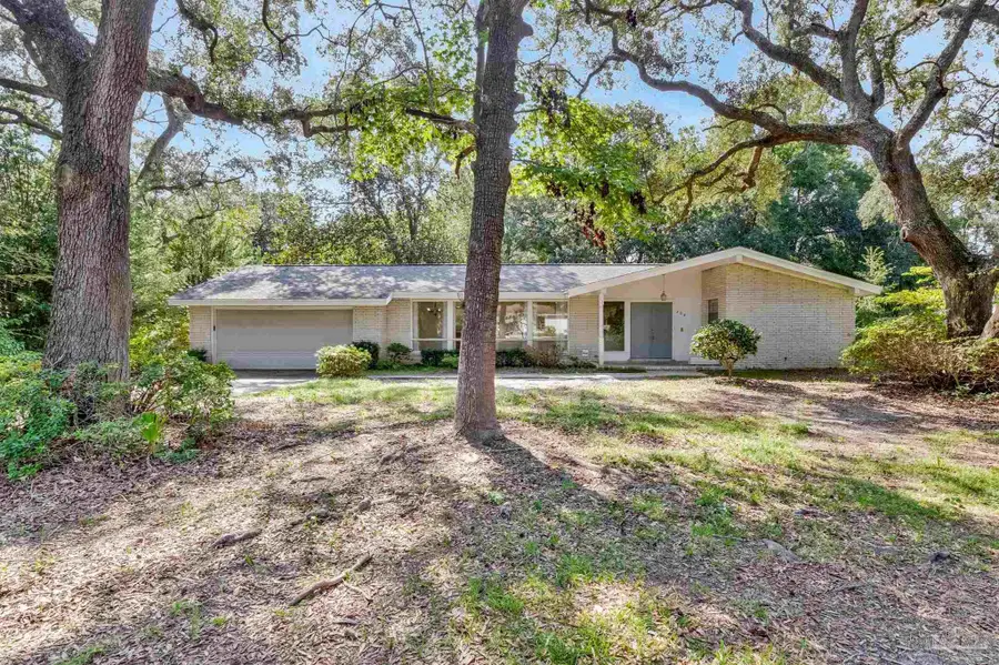 208 Cordoba St, Gulf Breeze, FL 32561 - #3