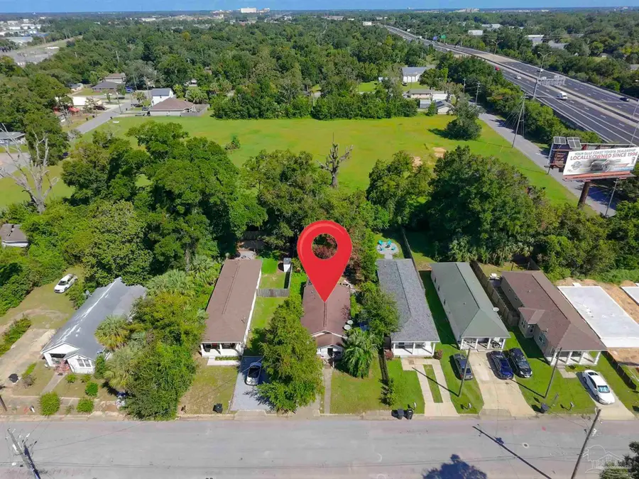212 E Yonge St, Pensacola, FL 32503 - #3